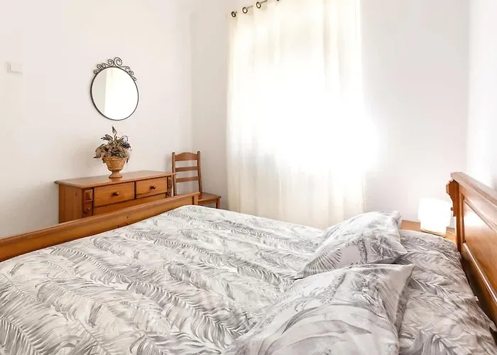 Matias Terrace House 아파트 *