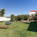 Daire Matias Terrace House