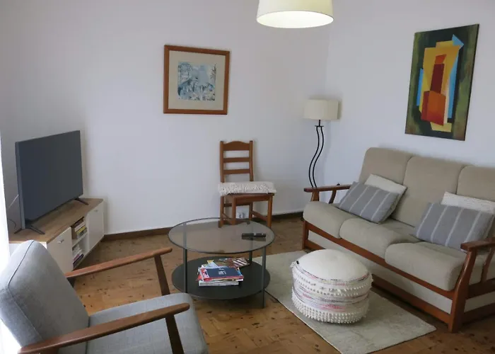 Matias Terrace House *